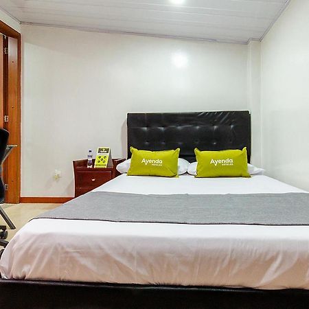 Hotel Ayenda Casa Howard 1092 Богота Экстерьер фото