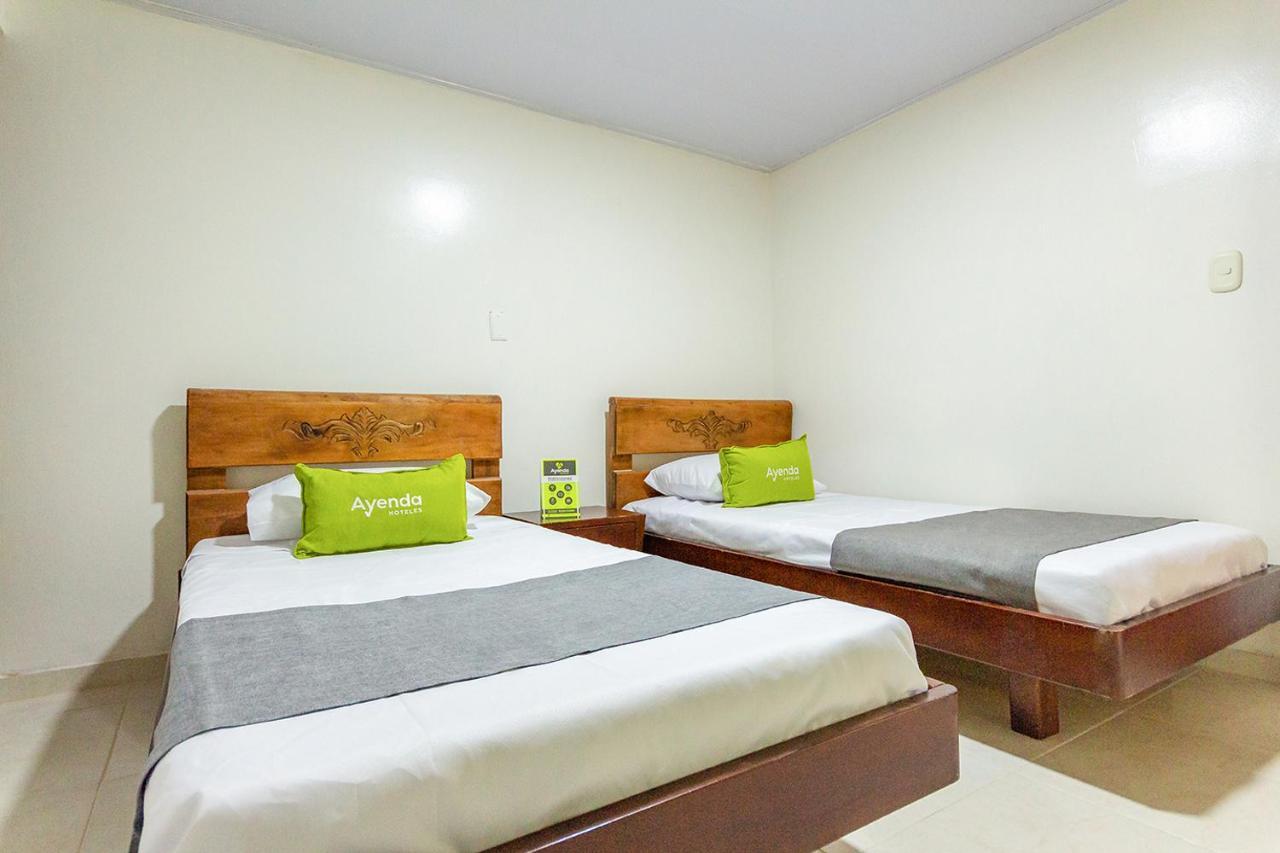 Hotel Ayenda Casa Howard 1092 Богота Экстерьер фото
