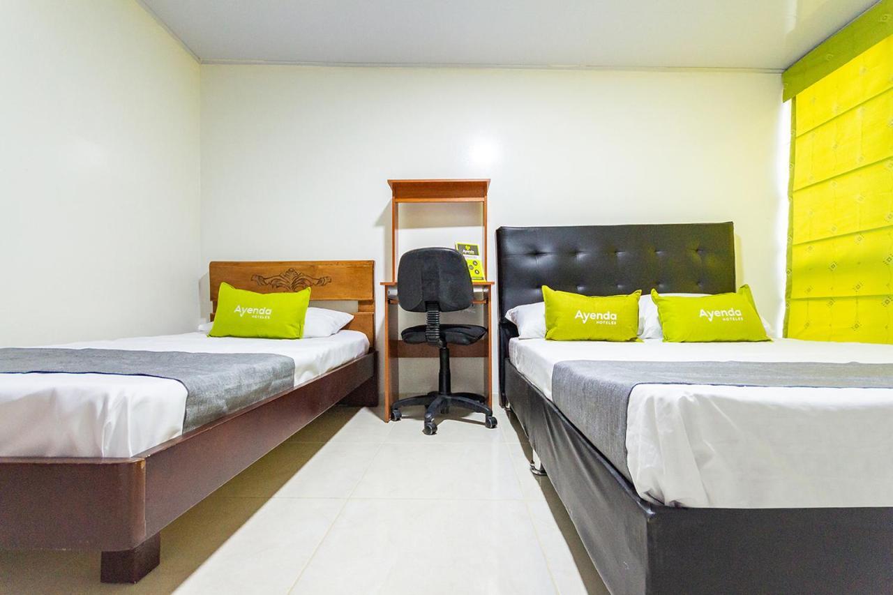 Hotel Ayenda Casa Howard 1092 Богота Экстерьер фото