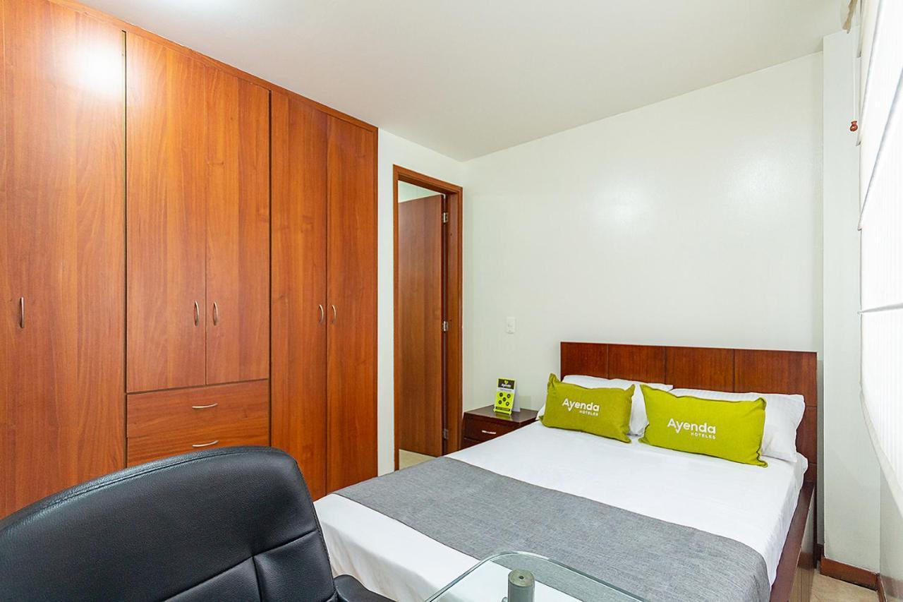 Hotel Ayenda Casa Howard 1092 Богота Экстерьер фото