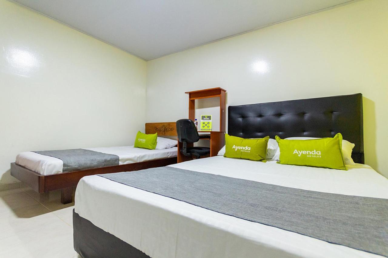 Hotel Ayenda Casa Howard 1092 Богота Экстерьер фото